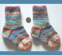 ❗süsse handgestrickte Baby-Socken Multicolor 1 Niedersachsen - Dassel Vorschau