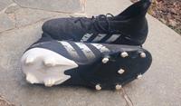 Predator Freak 3 FG Fußballschuh Jungen Nockenschuhe Frankfurt am Main - Kalbach Vorschau