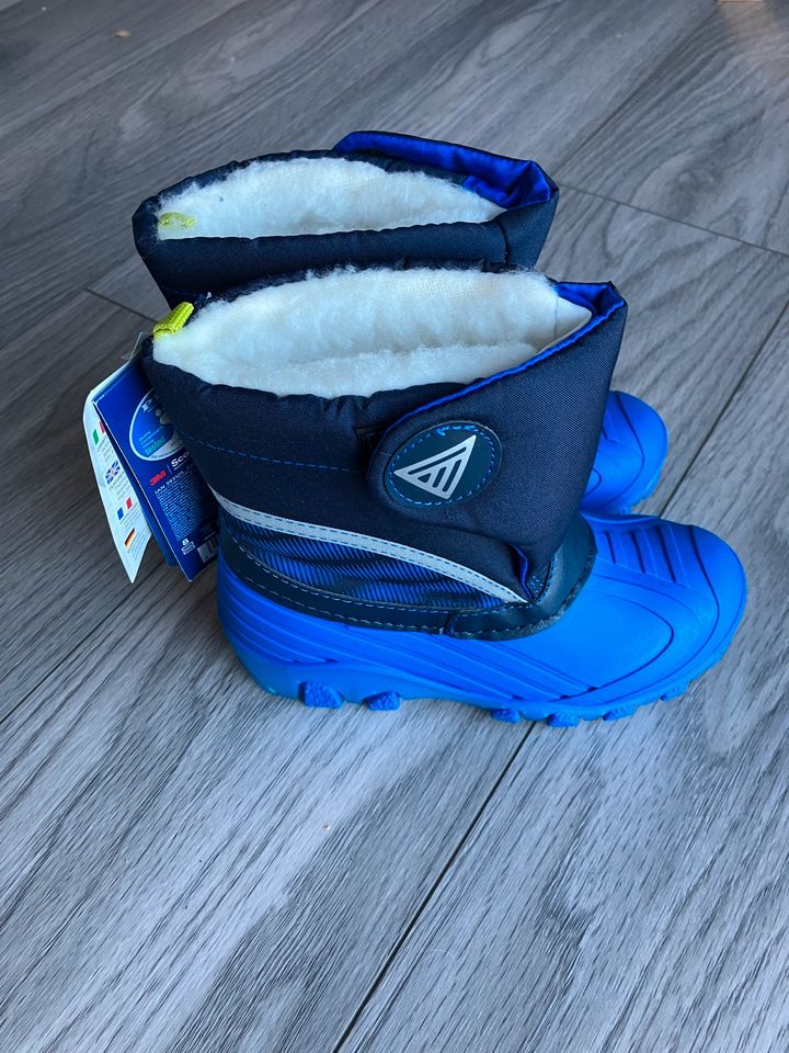 Winterstiefel neu gefüttert Gr 30 in Salzmünde