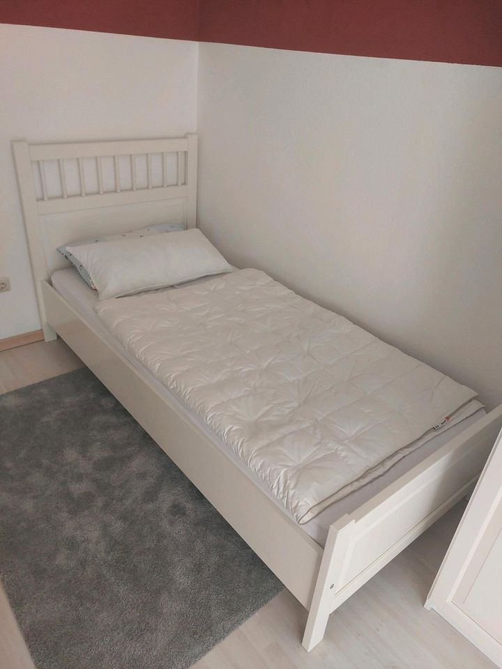 IKEA Bett Hemnes mit Lattenrost und Matratze für Selbstabholer in Altenholz