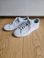 Puma Vikky V3 low Sneaker Wildleder Gr. 40,5 / 26 cm - NEU ! Berlin - Reinickendorf Vorschau