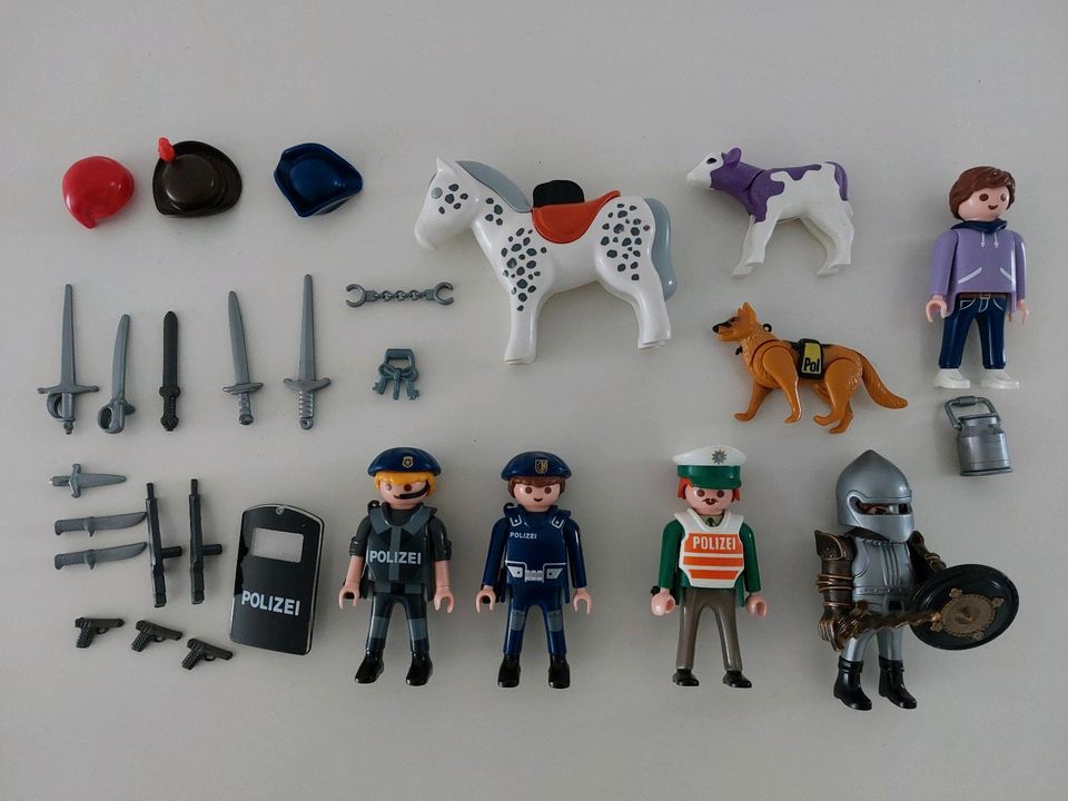 Playmobil Konvolut aus Ritter Polizei Hund Zubehör in Dresden