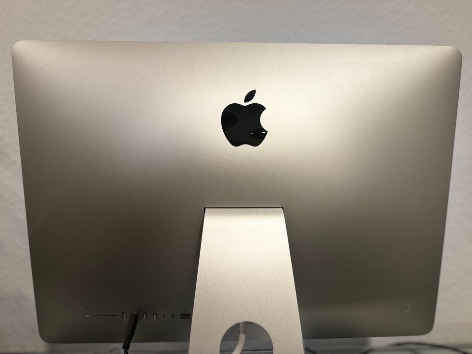 iMac 21,5 Zoll / Retina 4K / 2019 in Köln