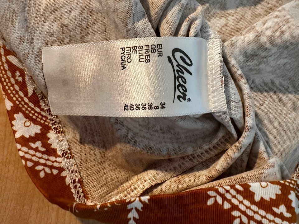 Bluse Shirt Größe 34 NEU beige braun natur Muster in Berlin