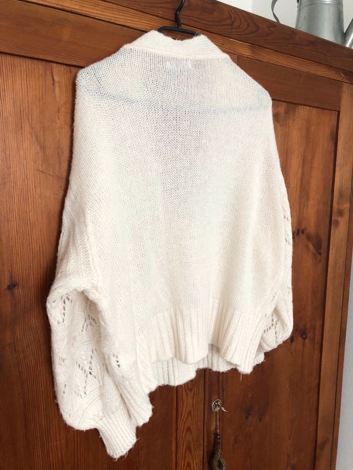 Cardigan weiß Creme strickcardigan Größe S/M in Roding