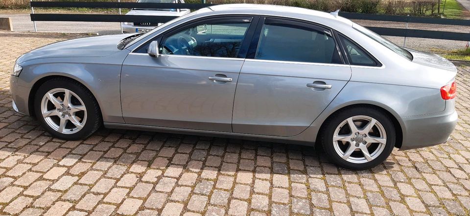 Audi A4 B8 1,8 TFSI Ambition in Hameln