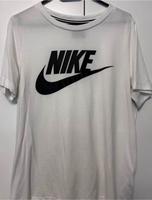 Nike T-Shirt weiß L / Gr. 40 Nordrhein-Westfalen - Kreuztal Vorschau