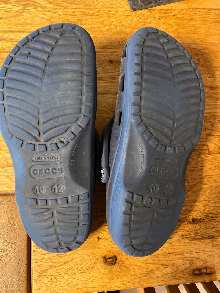 Crocs Schuhe blau Gr. 10, bzw. 43/44 Damen Herren Hausschuhe in Koblenz