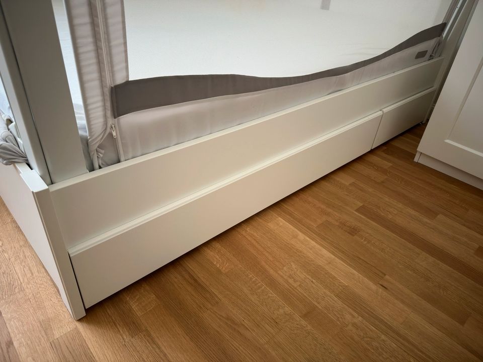 Ikea Songesand Bett 160x200 mit 4Schubladen + Lattenrost Lönset in Radebeul
