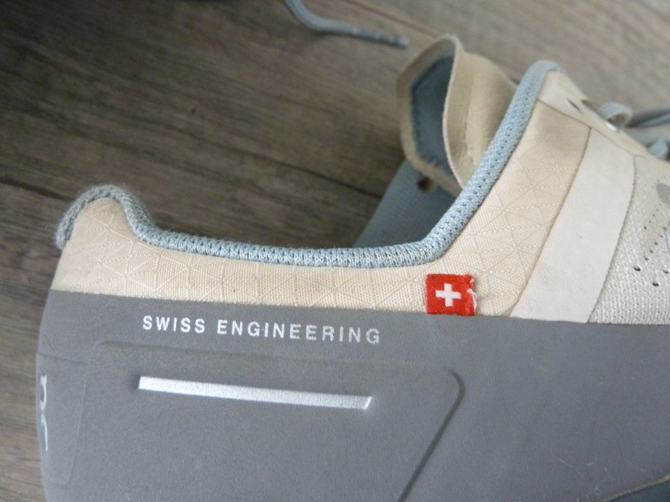 QC Swiss Engineering On Cloud Laufschuhe Gr 41 Damen mint beige in Steinach b. Straubing