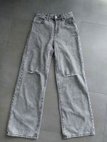 Bershka Denim The 90´s Jeans Jeanshose Gr. 34 Grau Top Zustand Nordrhein-Westfalen - Pulheim Vorschau