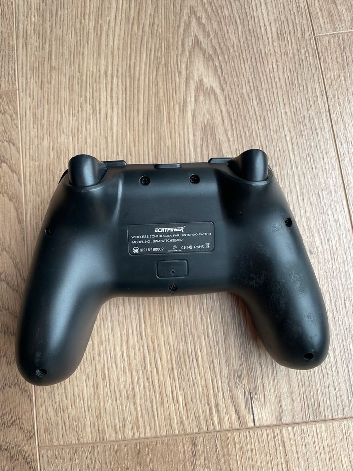 Nintendo Switch Controller von Echtpower in Hiddenhausen