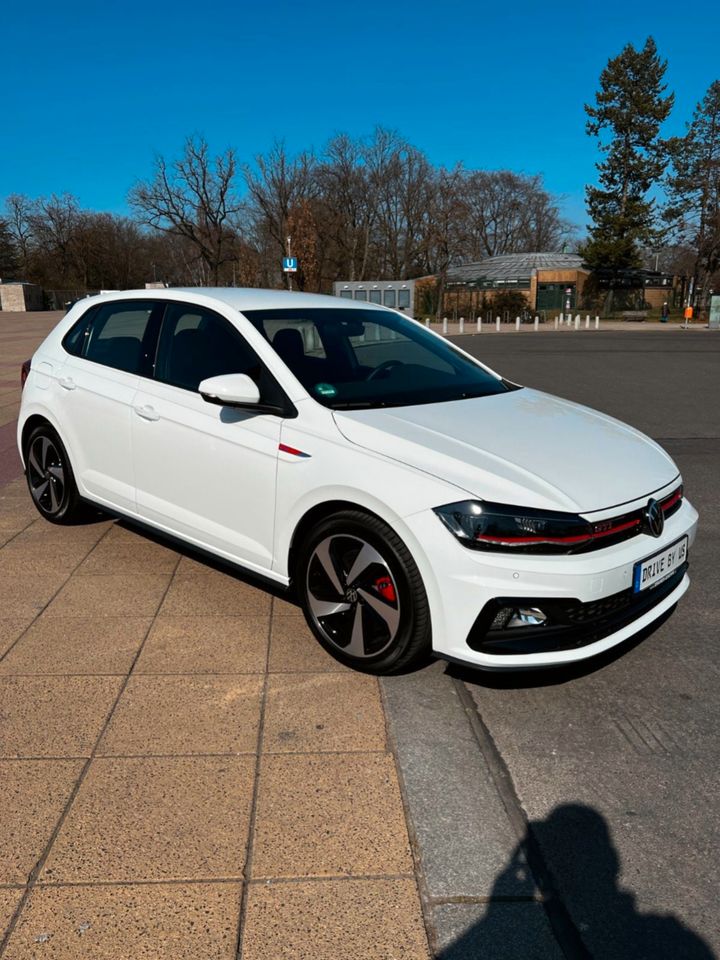 VW Polo GTI 2022 Mieten Autovermietung Mietwagen Rent a Car in Berlin