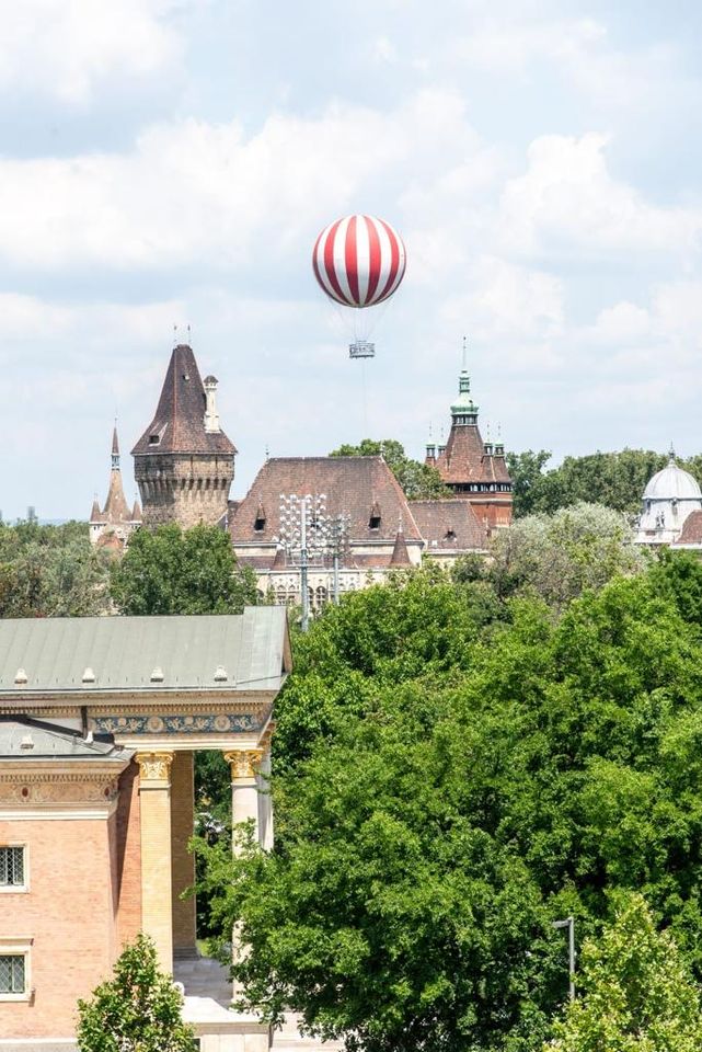 Möblierte Luxuswohnung in Budapester Toplage am Heldenplatz in Grünwald