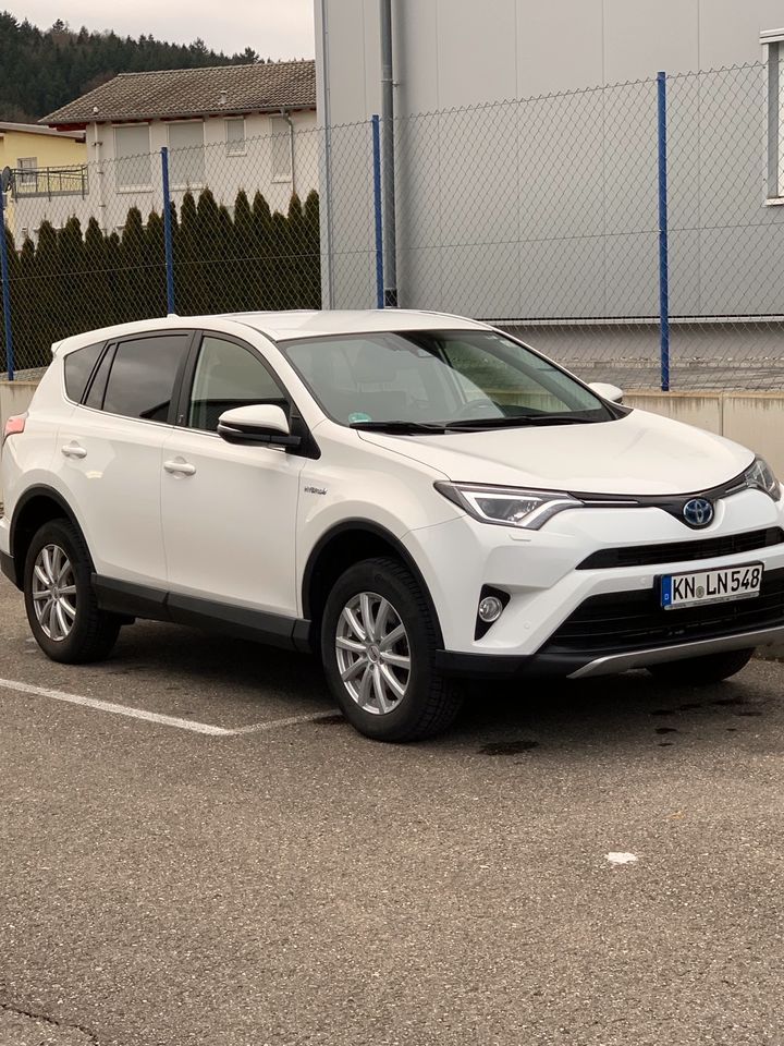 Toyota RAV4 155PS in Top Zustand in Weingarten