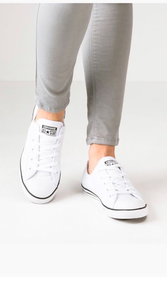 Converse CHUCK TAYLOR ALL STAR DAINTY - Sneaker low - blanc in  Sachsen-Anhalt - Magdeburg | eBay Kleinanzeigen ist jetzt Kleinanzeigen