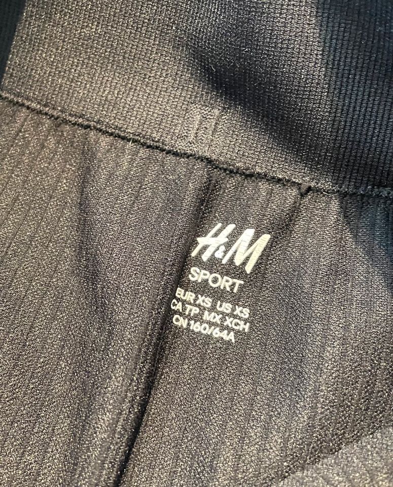 H&M • Seamless Radlershorts schwarz XS in Lünen