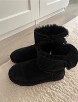 Schwarze UGG Boots Hessen - Kassel Vorschau