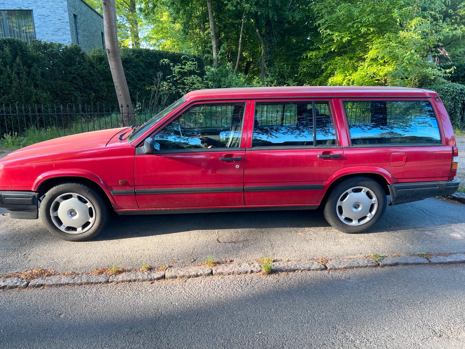 Abbildung des Autos Volvo 940 Kombi 112 PS, …