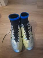 Fußballschuhe zu verkaufen – Größe 44 Baden-Württemberg - Ulm Vorschau