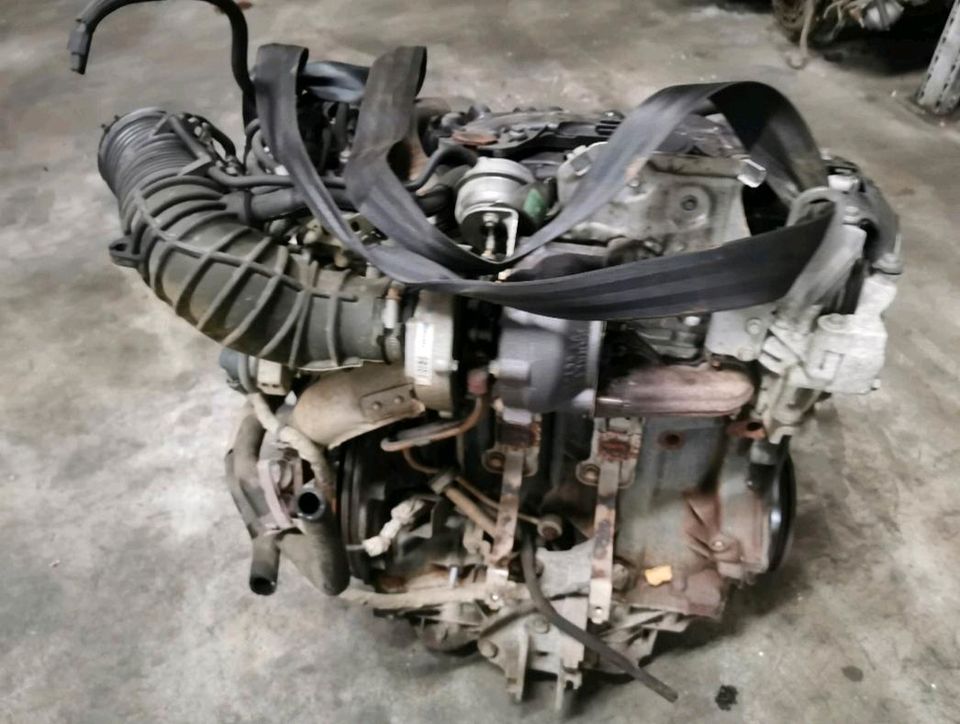 RENAULT LAGUNA III 2,0 DCI M9R742 M9R 742 802 744 MOTOR KOMPLETT in Hennigsdorf