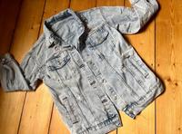 Jeansjacke oversized 36 Rheinland-Pfalz - Daaden Vorschau