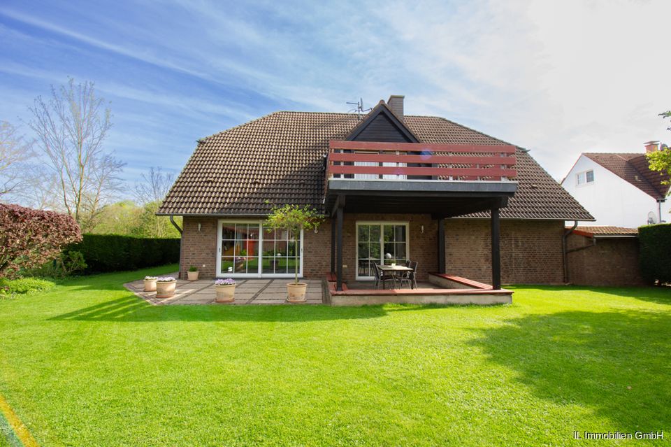 RESERVIERT Großzügiges freistehendes Einfamilienhaus mit Einliegerwohnung am Binsenteich in Duisburg-Rumeln in Duisburg