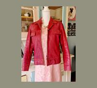 Gr.M/38 GIPSY Mauritius Echtleder Jacke himbeerrot – Vintagestyle Bayern - Bruckmühl Vorschau