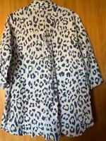 Liberty Damen Bluse Gr. XL 100% Leinen 3/4 Arm weiß/blau Nordrhein-Westfalen - Dorsten Vorschau