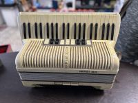 Hohner Verdi III M Akkordeon 120 Bass mit Koffer Musikinstrument Wiesbaden - Mainz-Kastel Vorschau