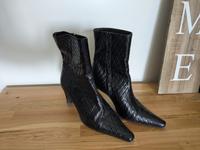 ❤️‍Pollini-Stiefeletten, schwarz, Größe 39, geprägtes Leder❤️‍ Bayern - Kolbermoor Vorschau
