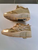 Diverse Fussballschuhe  Heelys Adidas Puma Nike Fila zu verkaufen Nordrhein-Westfalen - Enger Vorschau