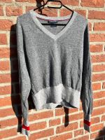 Tommy Hilfiger L 40 Kaschmir grau Pullover Wolle Ausschnitt Shirt Nordrhein-Westfalen - Bad Salzuflen Vorschau