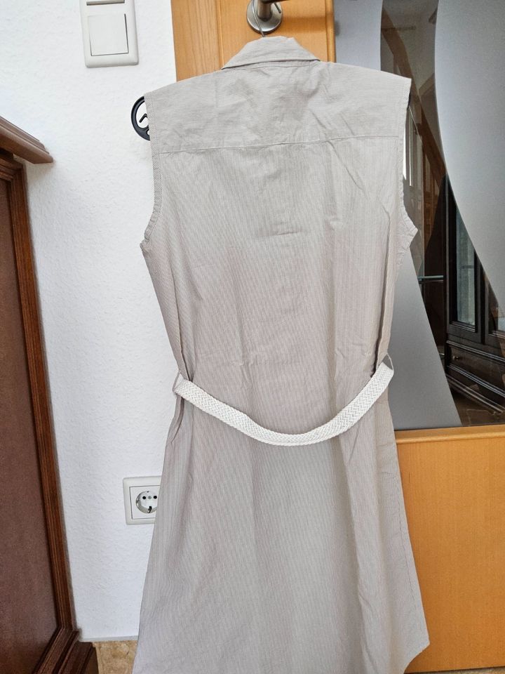 Kleid von Desire Gr. S gestreift beige, weiß ungetragen in Leipzig