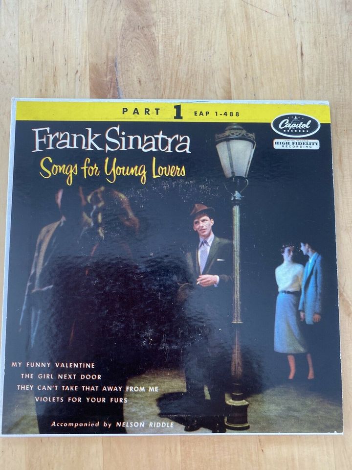 Single Schallplatte Frank Sinatra Songs for Young Lovers in Holzkirchen