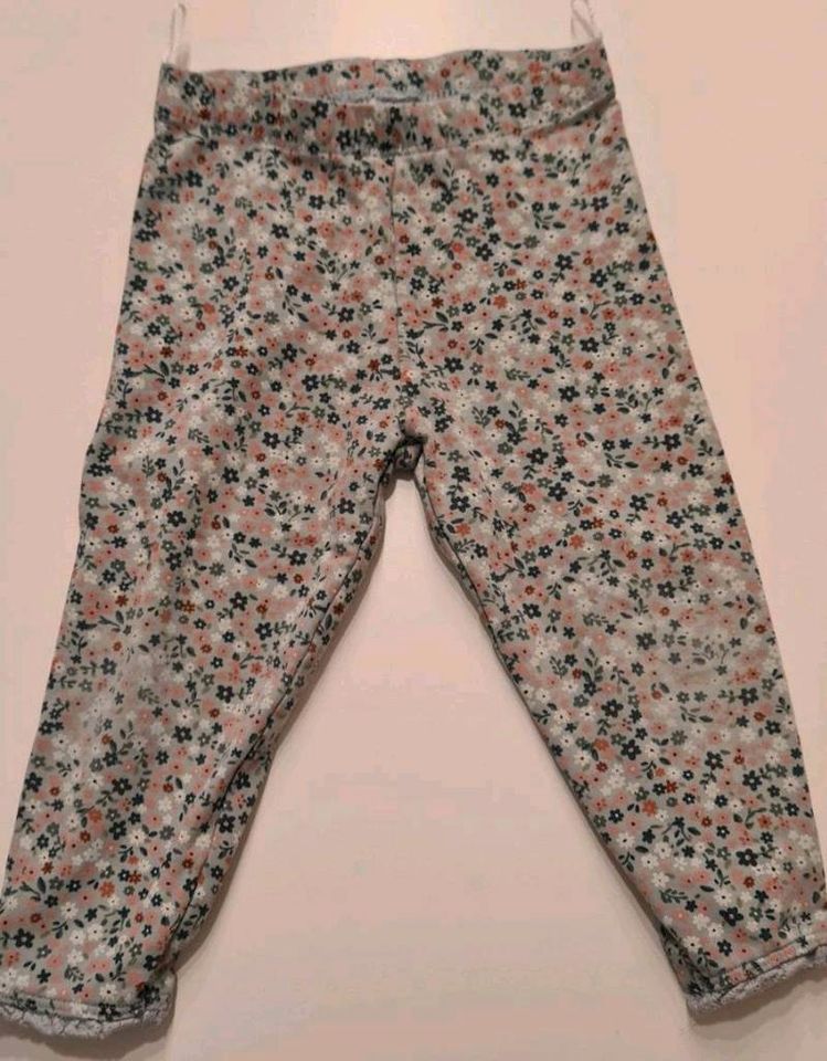 Leggins Gr.80 u. 86 von C&A in Bornheim