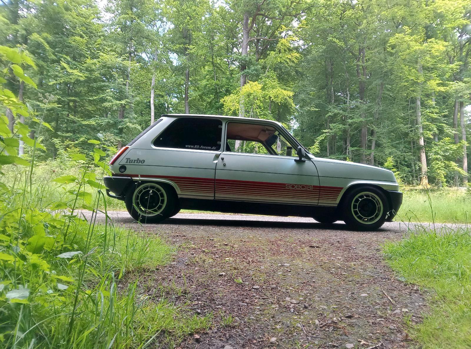 Abbildung des Autos Oldtimer R5 Alpine Turbo…