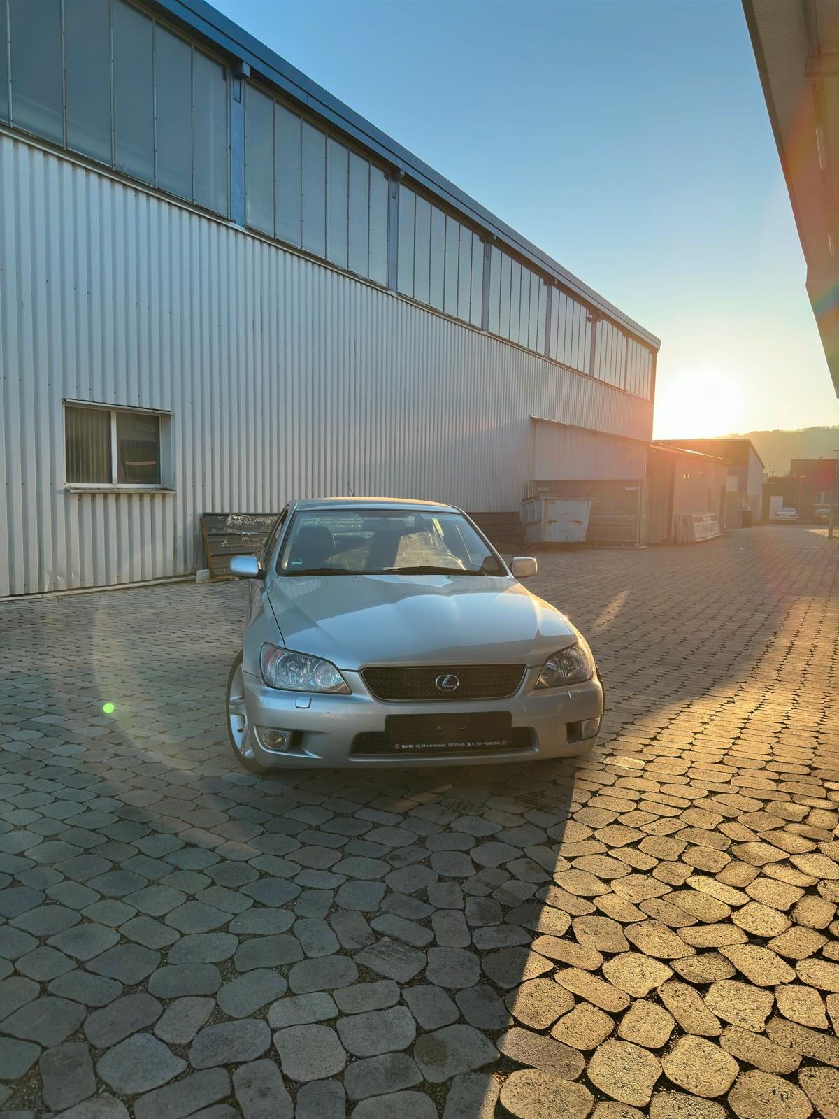 Abbildung des Autos Lexus IS300 2JZ Tein Gew…