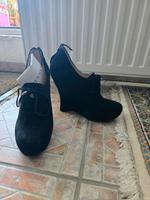 GUESS Schuhe Berlin - Tempelhof Vorschau