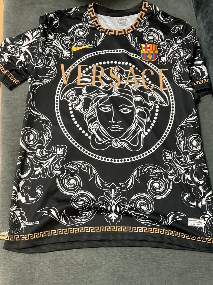 Versace Trikot Barcelona Xl in Pforzheim