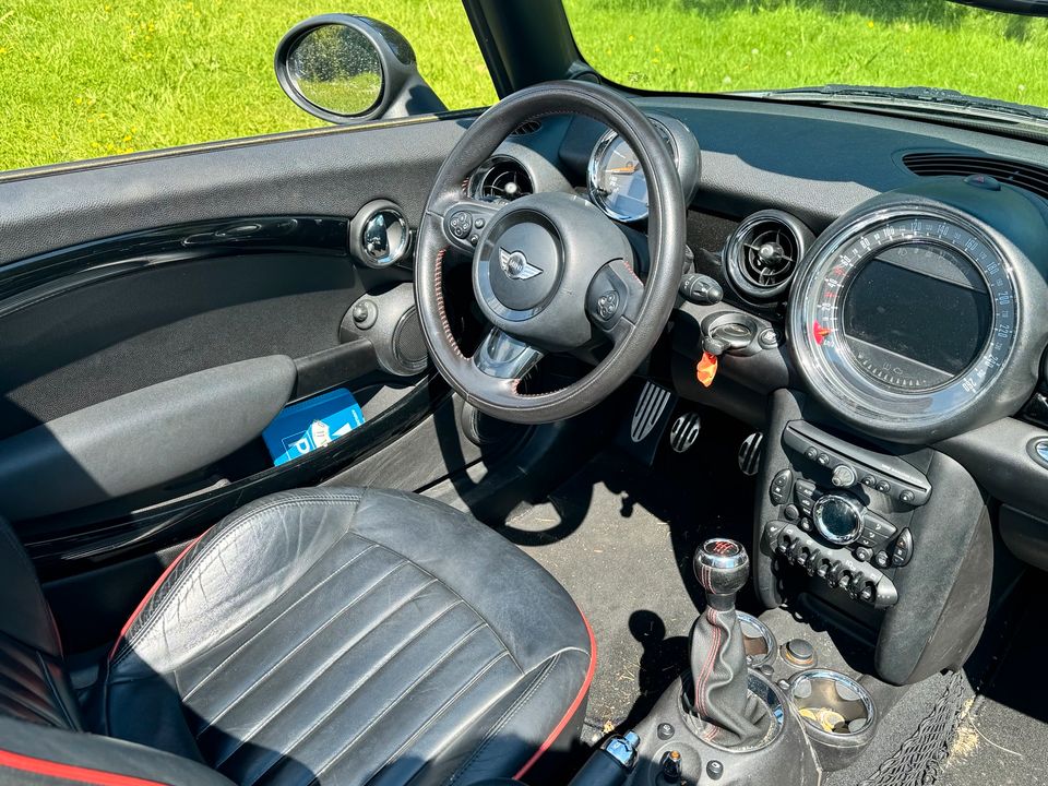 Mini John Cooper Works Cabrio 211 PS fahrbar m. Turboladerschaden in Nürburg