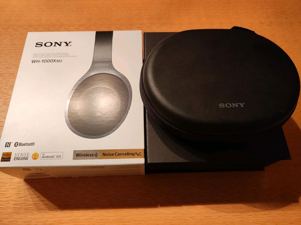 Sony Noise Canceling Kopfhörer WM 1000 XM2 Komplett in OVP in Duisburg