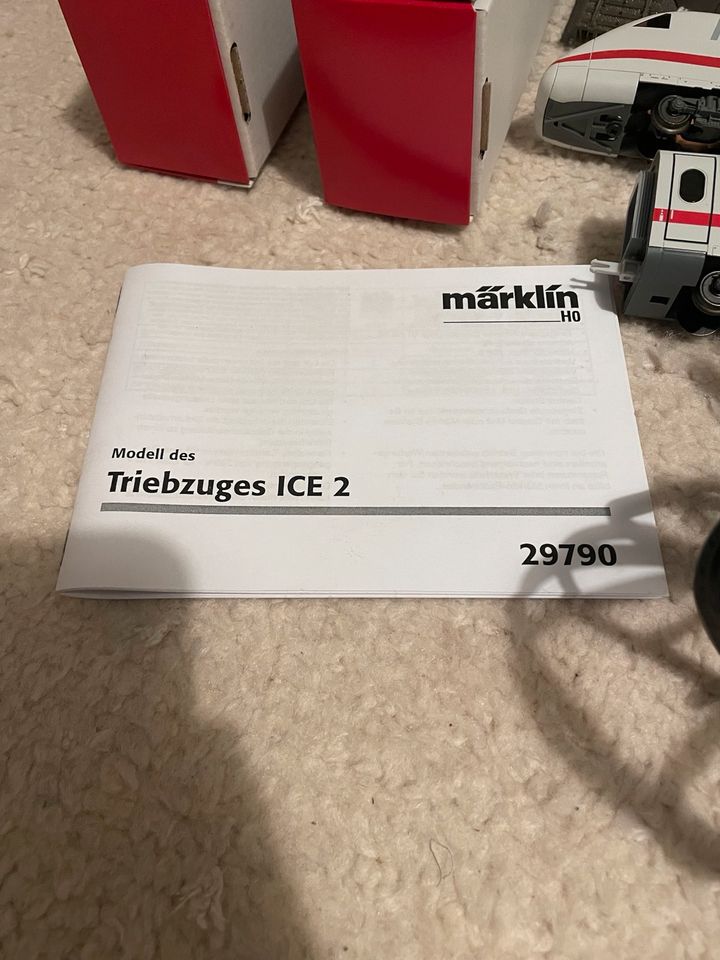 Märklin Digital Starterpack 29790 Triebzugs ICE 2 in Kassel