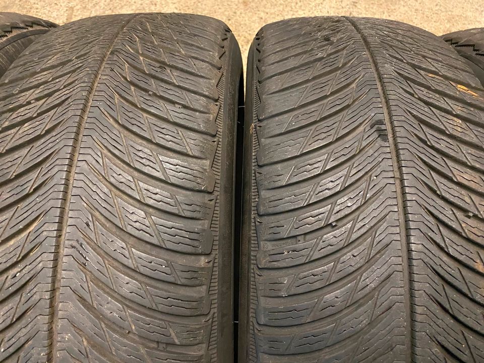 4 x Winterreifen Michelin M+S 235/65 R17 108H mit 4 x 6,5mm in Klein-Winternheim