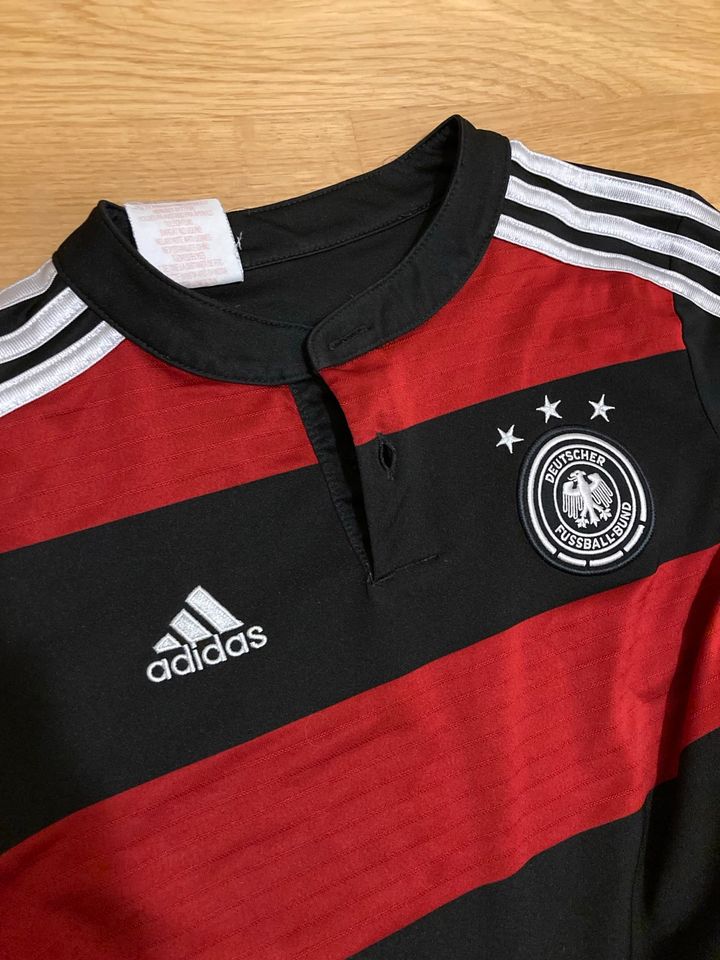 Adidas Trikot verschiedene Sorten und Größen weiß 40 in Ahaus