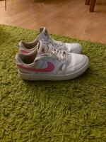 Nike Schuhe 41 Sachsen - Wilsdruff Vorschau