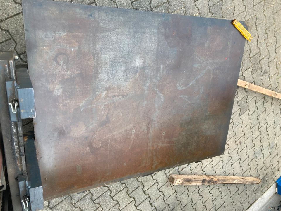 Massive Schließplatte Richtplatte Anreißplatte in Rüsselsheim