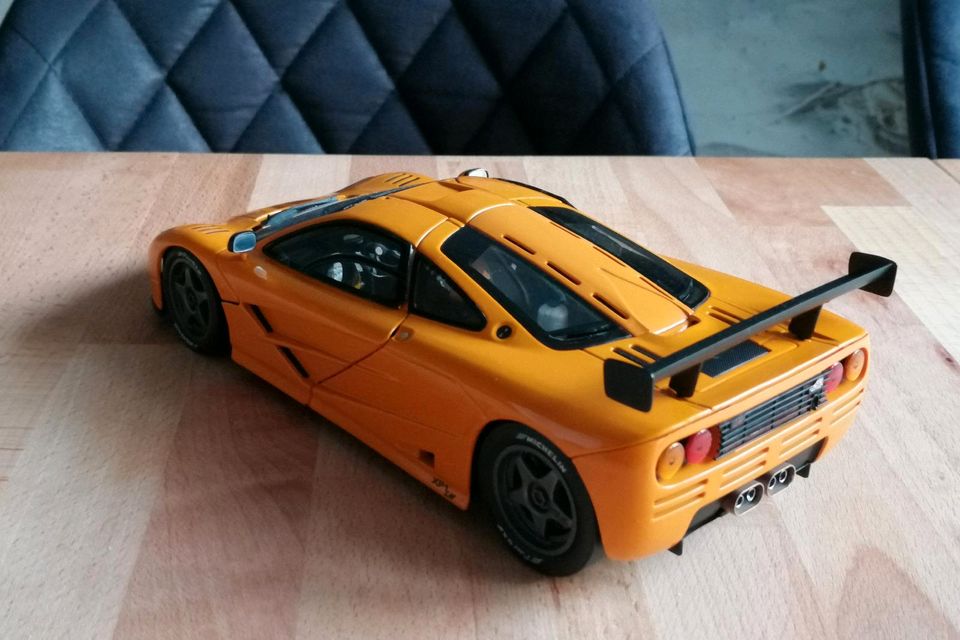 McLaren F1 GTR 1:18 UT OVP in Norderstedt