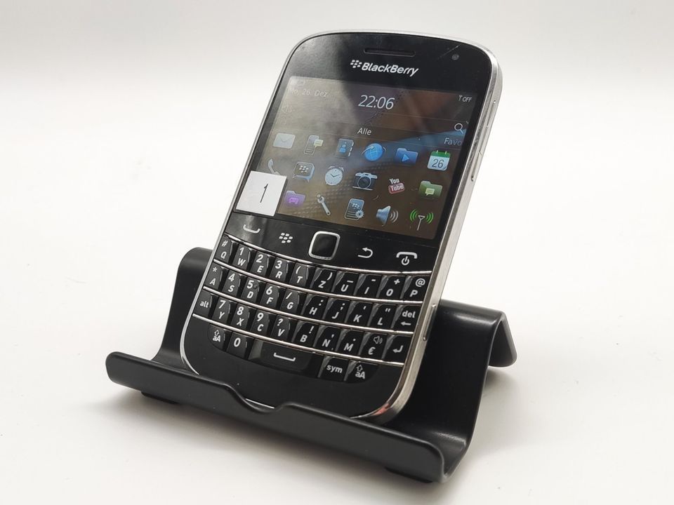 6x Blackberry Bold 9900 mit Tasche Schwarz Weiß in Vohenstrauß