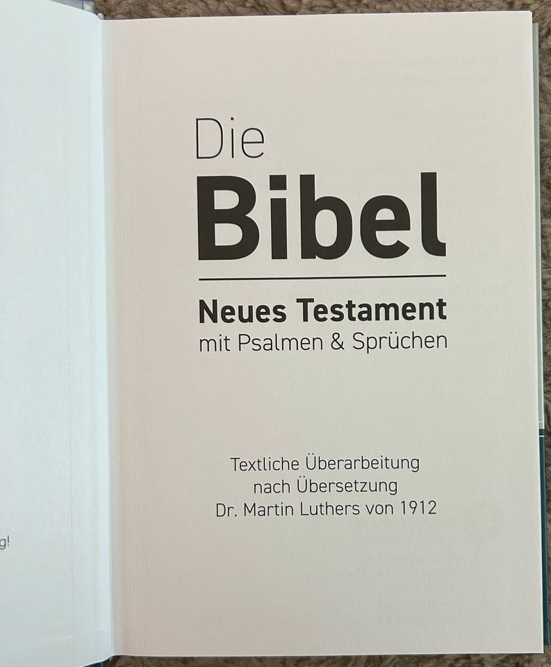 Die Bibel Neues Testament mit Psalmen & Sprüchen in Hamburg